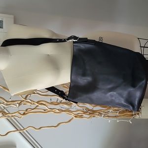 COACH 100% Black Leather Duffel  Tote